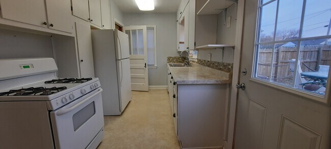 Foto del edificio - 2119 W Lombard St