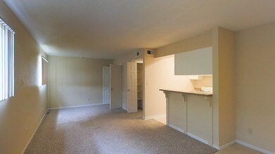 Studio Apartment Kansas City royal ridge apartments rentals - kansas city, ks | apartments Studio Apartment Kansas City royal ridge apartments rentals - kansas city, ks | apartments