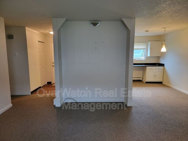 Foto del edificio - 8110 E 16th Ave
