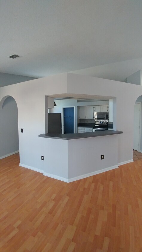 Primary Photo - Welcome to this charming 3 bedroom, 2 bath...