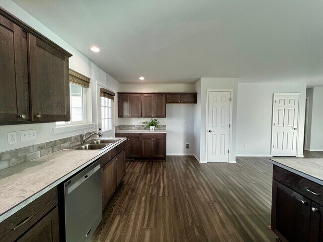 Foto del edificio - 2005 Ledwich Ave