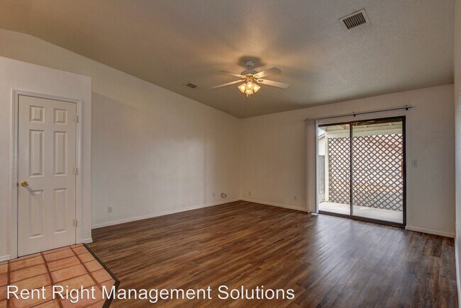 Building Photo - 4701 N Norman Rd
