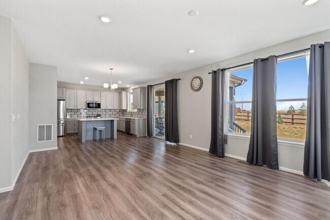 Building Photo - 4415 Chasm Lk Dr