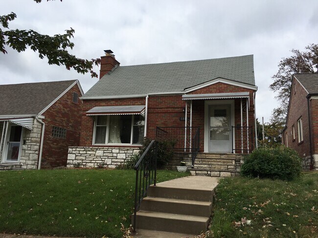 Building Photo - 5803 Lansdowne Avenue