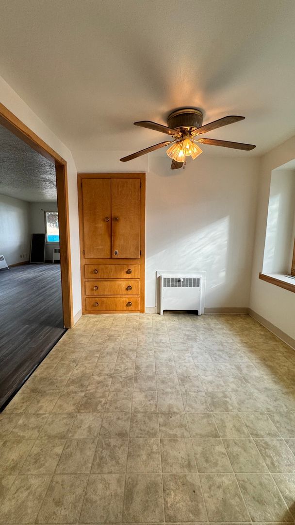 Foto del edificio - 217 2nd Ave W