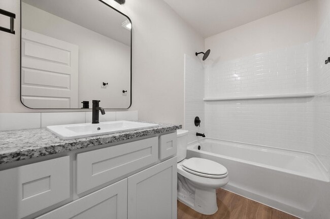 Foto del edificio - 2025 Cottonwood Ave