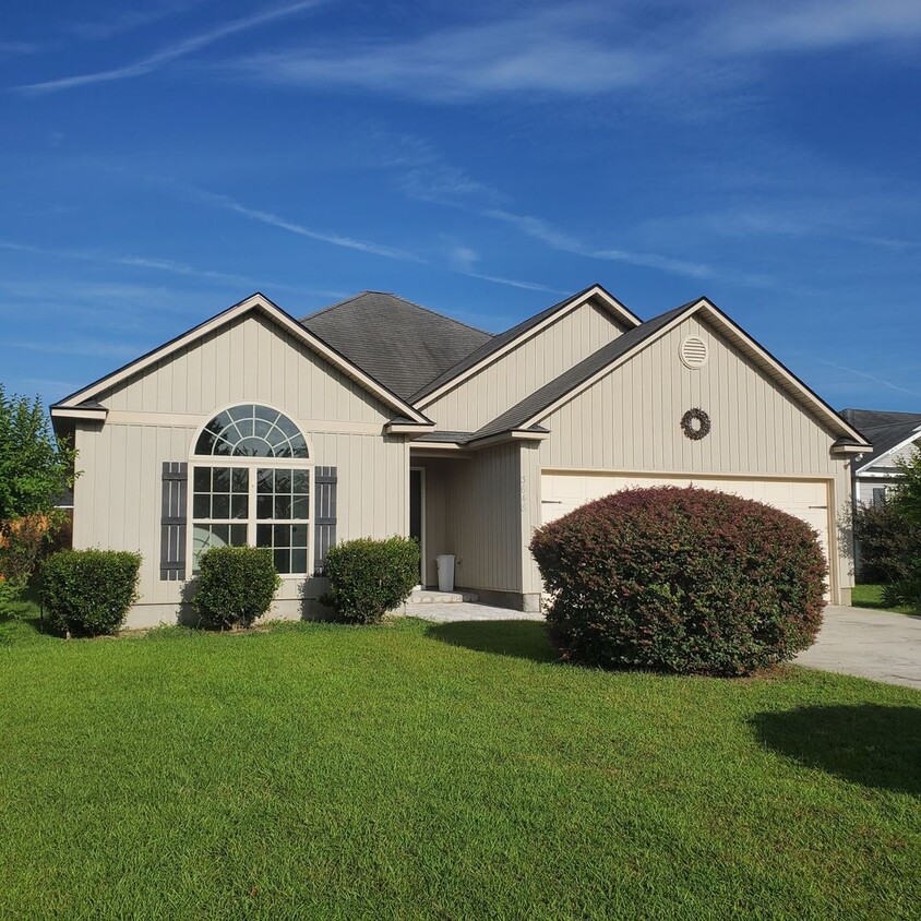 Charming 3 Bed 2 Bath Rental Home With Op House Rental In   Charming 3 Bed 2 Bath Rental Home With Op Valdosta Ga Primary Photo 