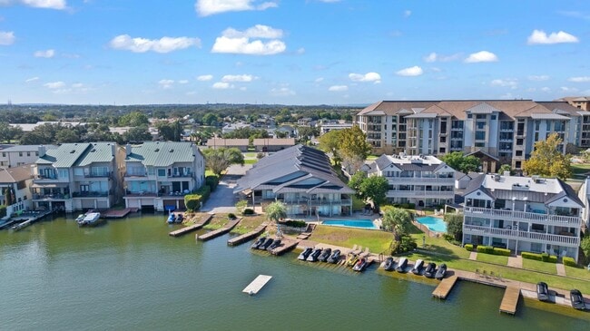 Foto del edificio - 104 Cove E