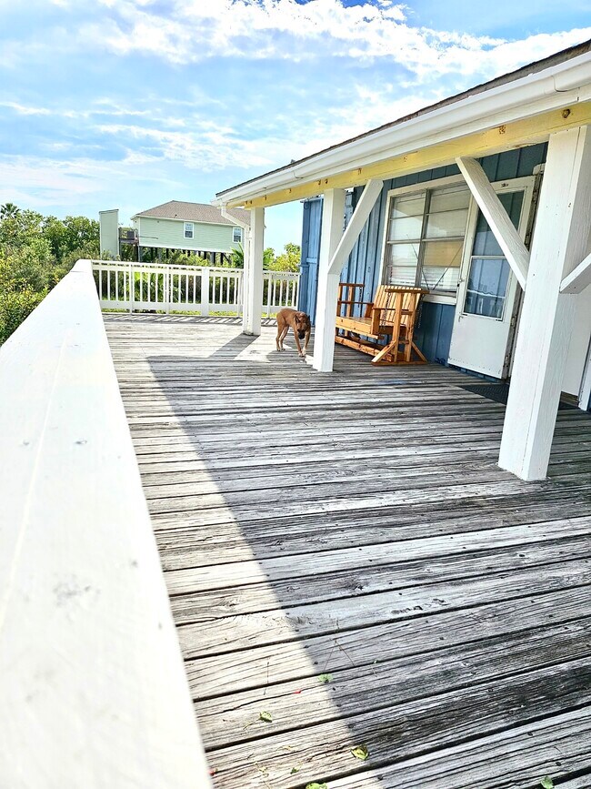 Foto del edificio - 2104 Galveston Ave