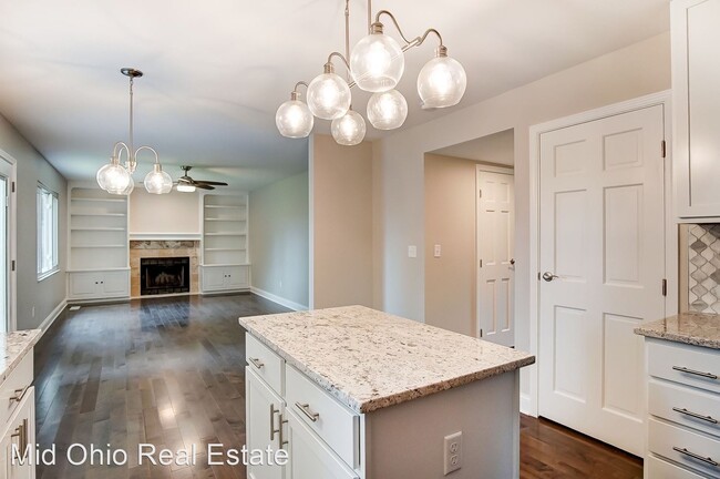 Building Photo - 4 br, 2.5 bath House - 6907 Pine Bark Ln