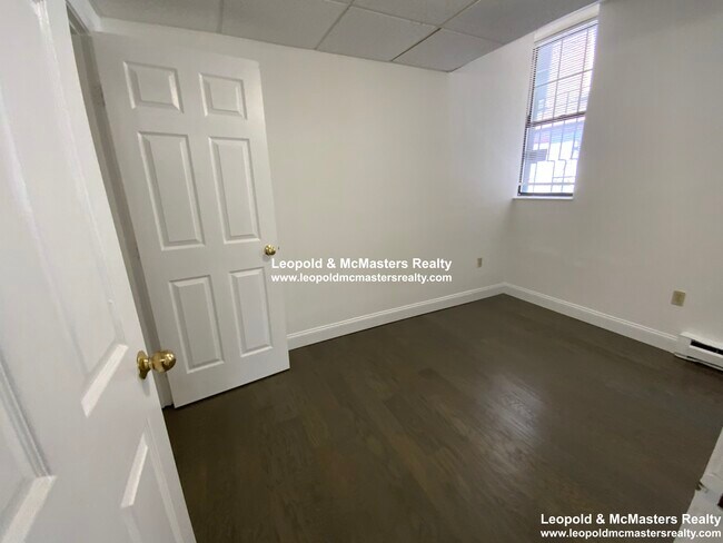 Foto del edificio - 98 Queensberry St