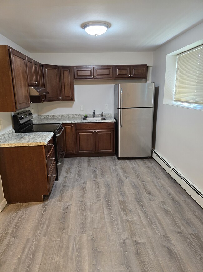 Building Photo - 135 Neponset Ave