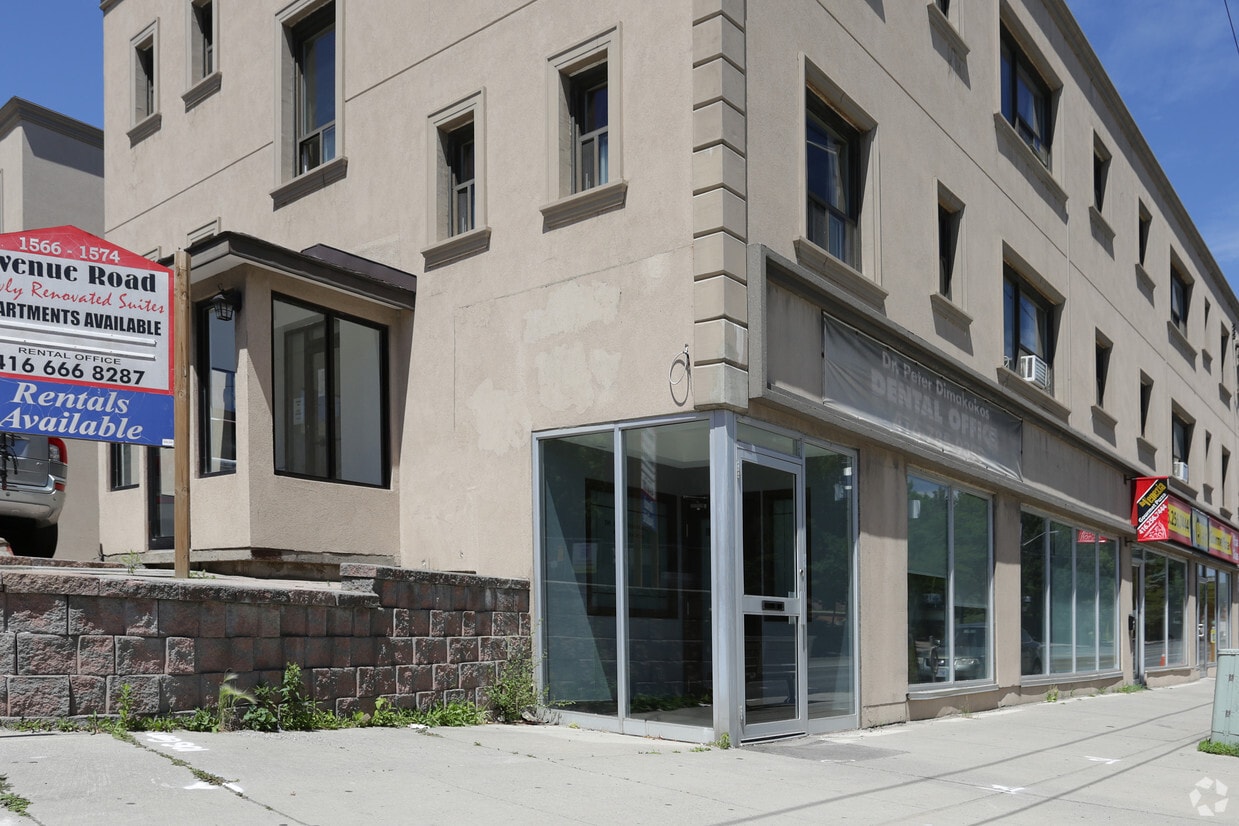 Photo principale - 1566-1574 Avenue Rd