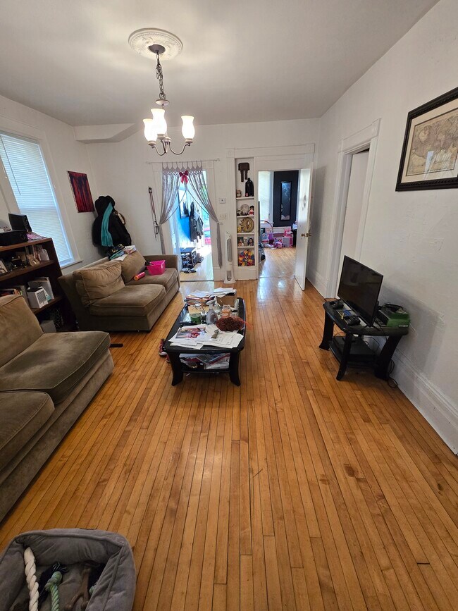 Foto del edificio - 1682 N Franklin Pl
