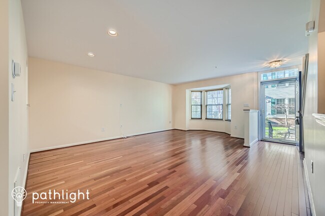 Building Photo - 6502 Fable Court