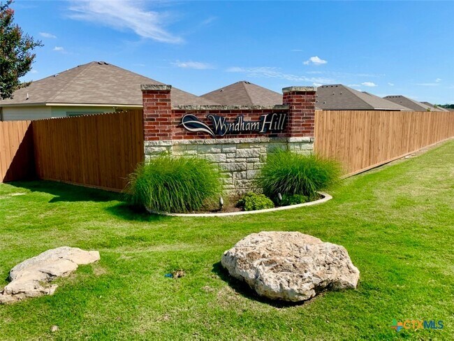Foto del edificio - 6174 Wheaton Loop