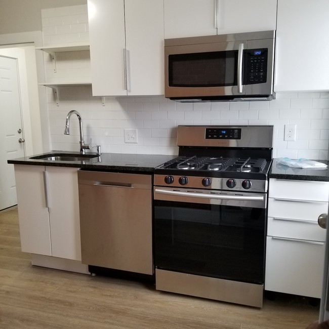 Foto del edificio - 270 Pleasant St