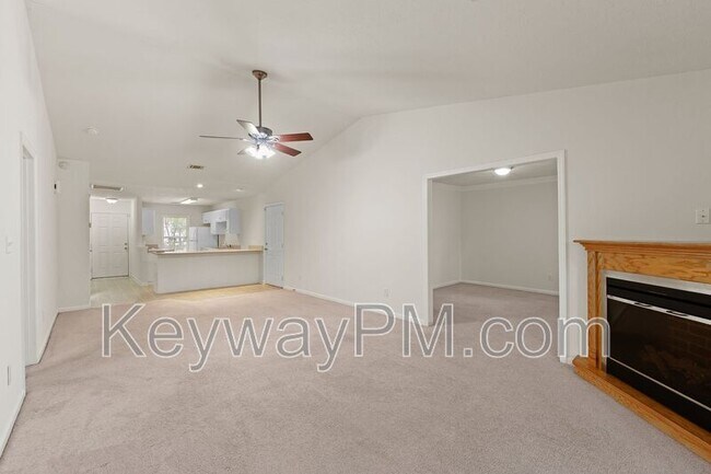 Foto del edificio - 9029 Baker Ct