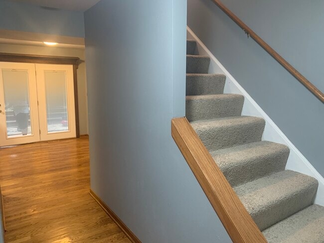 Building Photo - 2105 Countryside Cir