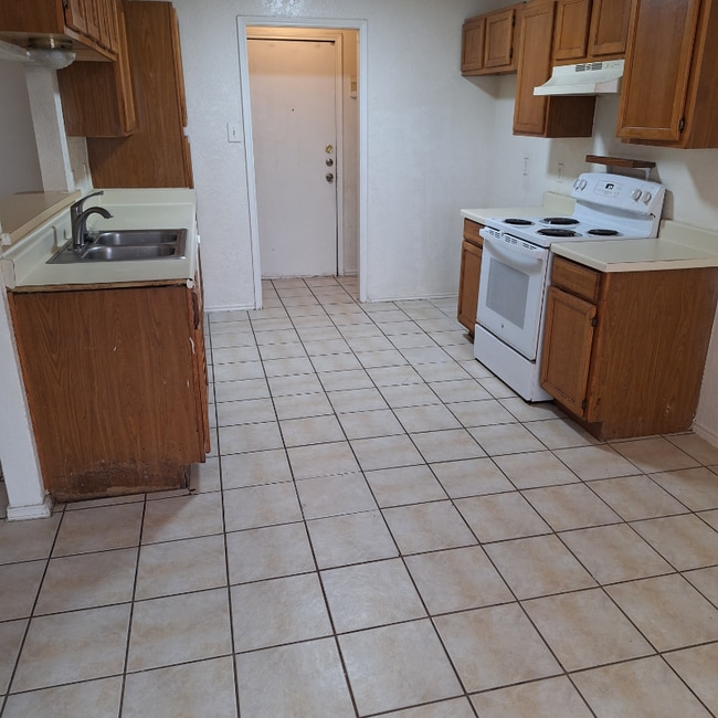 Foto del edificio - 4529 Compass Ct