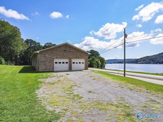Building Photo - 27514 US-431