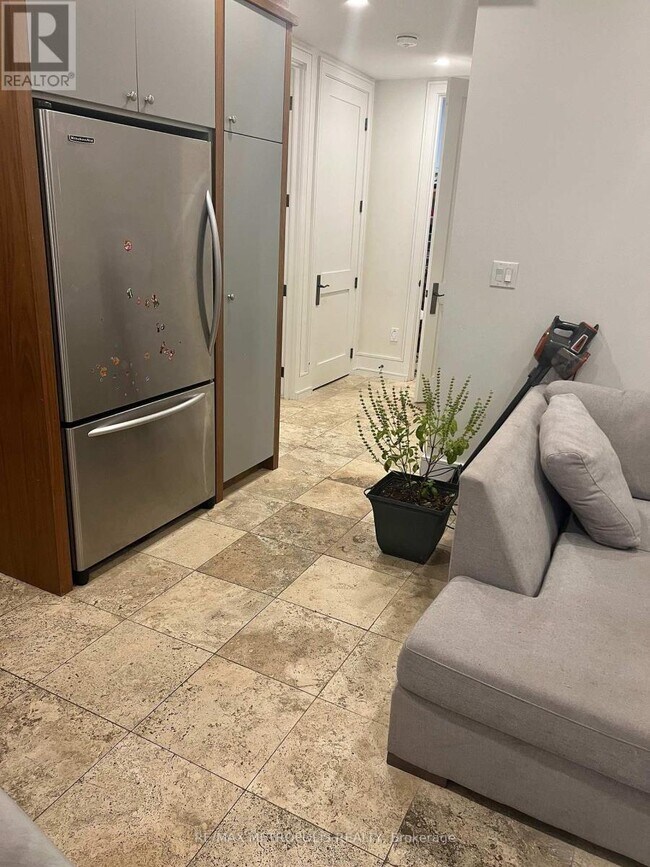 Photo du bâtiment - 94 Marilake Dr