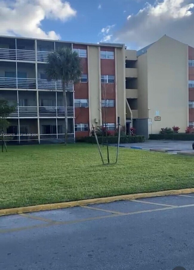 Foto del edificio - 3710 NW 21st St