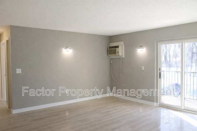 Foto del edificio - 418 Allan Ave