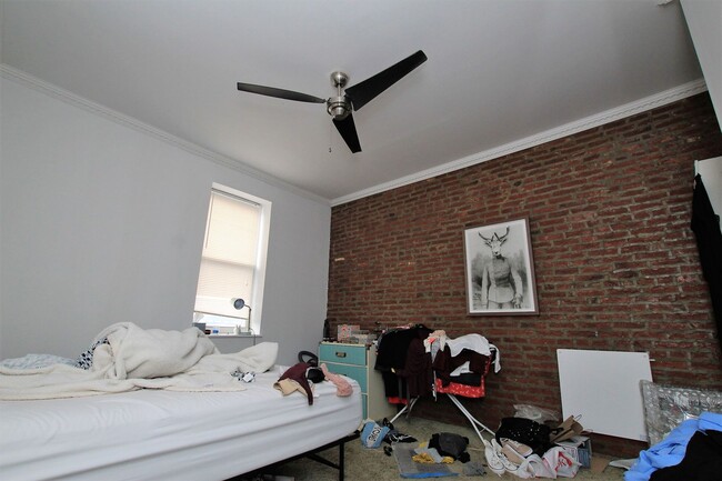 Building Photo - Beautiful 1 bedroom in great location in fishtown
