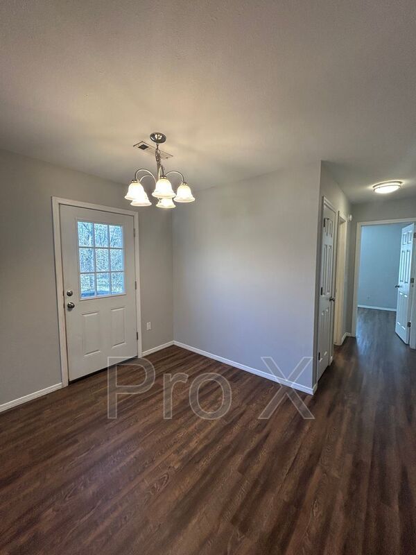 Foto del edificio - 5707 W Michael Cole Dr