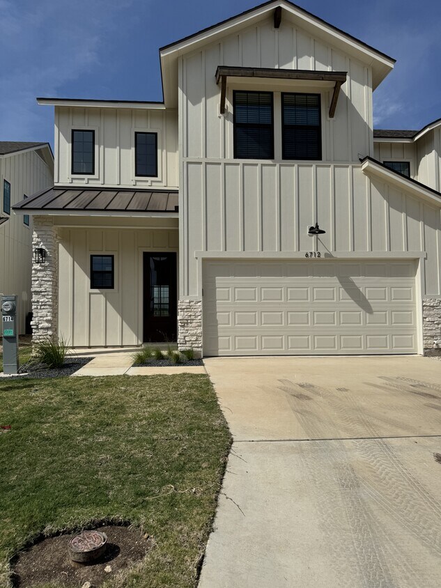 Foto principal - 6712 Abode Ave