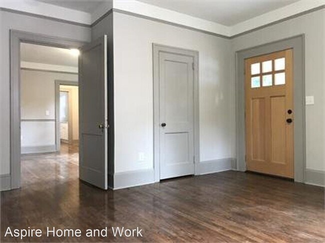 Foto del edificio - 1 br, 1 bath House - 102 Cochran Block