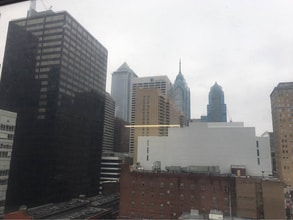 Building Photo - 2101 Chestnut St