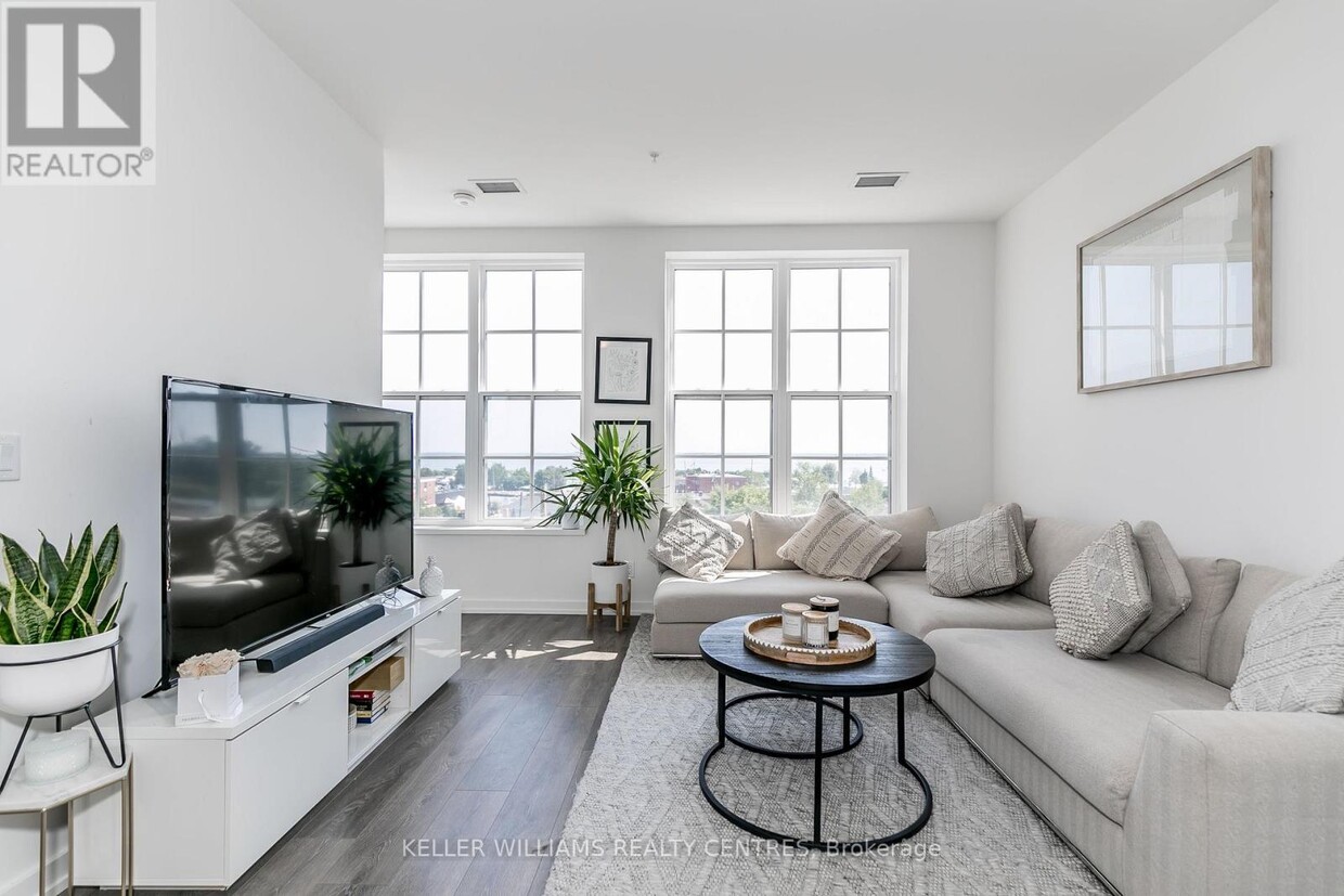 Photo principale - 21-421 Matchedash St S