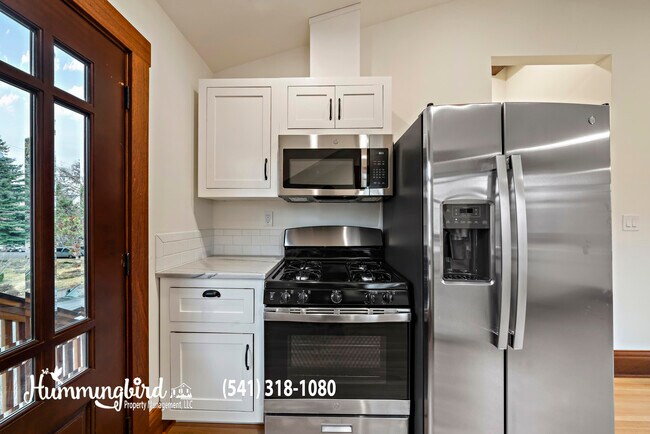 Foto del edificio - 506 NW Delaware Ave