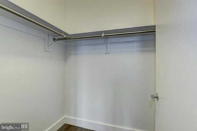 Foto del edificio - 1767 Lanier Pl NW