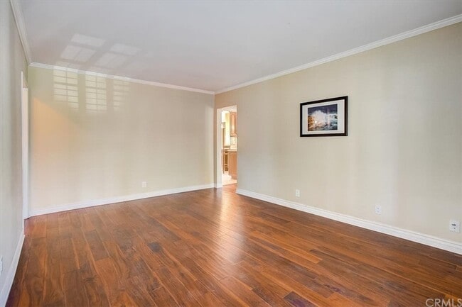 https://my.matterport.com/show/?m=jzeRU6tT8Ln - 1331 N Lincoln St