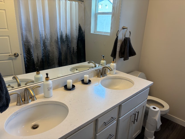 Building Photo - 10610 21st St SE