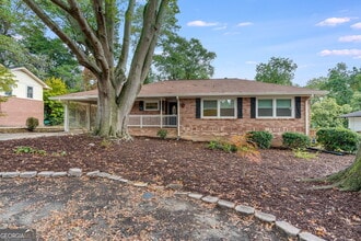 Building Photo - 493 Sybil Ln SE