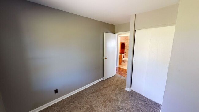 Foto del edificio - 2241 Midvale St