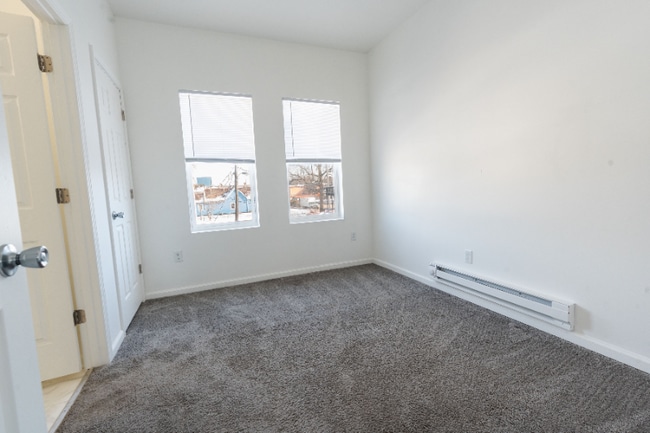 Foto del edificio - 1918 W Washington St