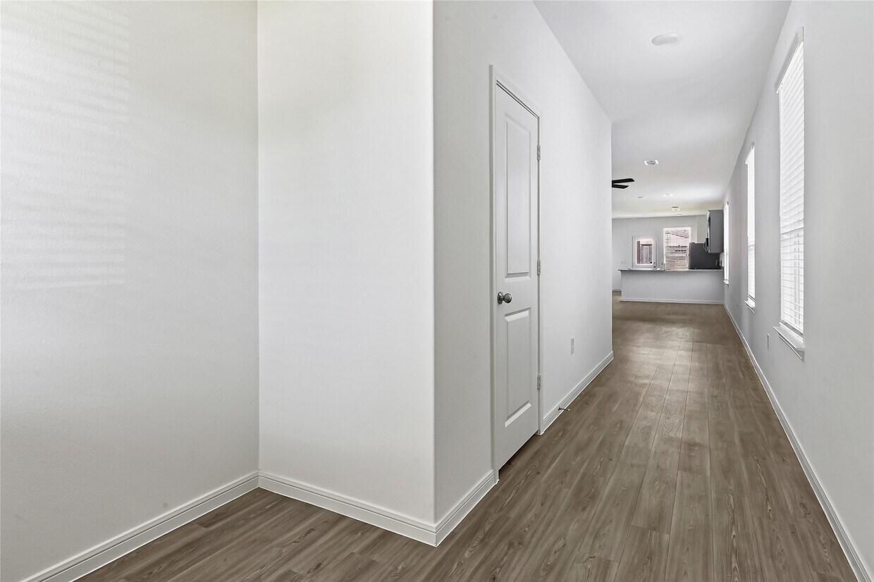 Building Photo - 21127 Dolphin Bay Ln