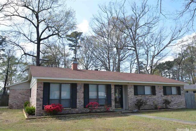 Building Photo - 9412 Warren Dr