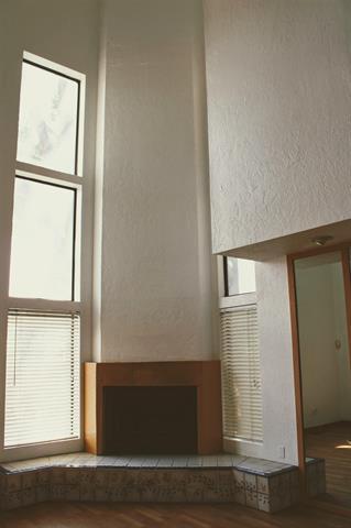 Foto del edificio - 55 Brentwood Rd