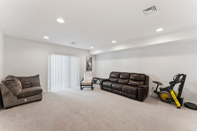 Building Photo - 403 Copper Square Dr
