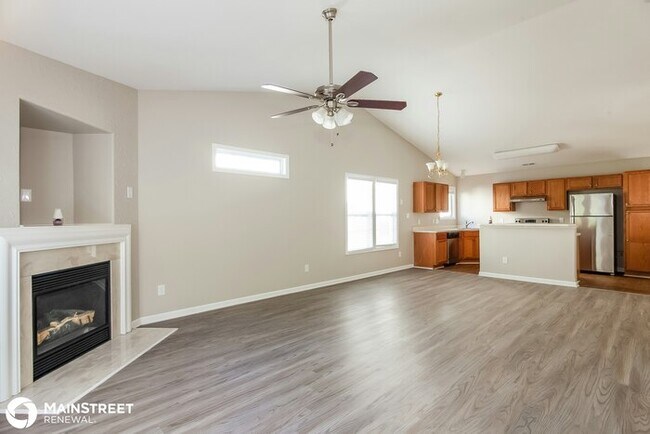 Building Photo - 10445 Hugue Way