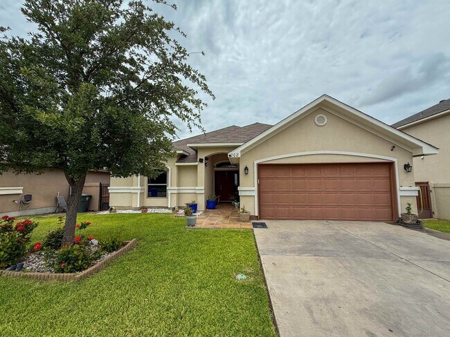 Foto del edificio - 208 Chisos Oak Dr