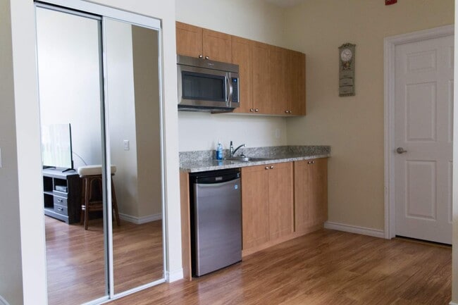 Building Photo - 1017 Scotswood Ct