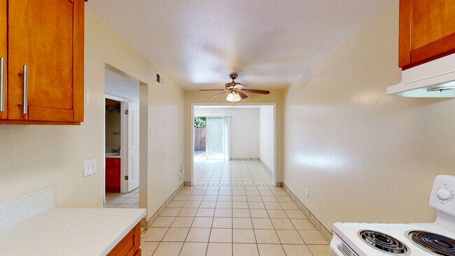 Building Photo - 18225 Happy Ln
