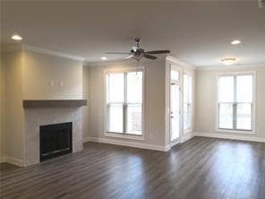 Building Photo - 2137 Parkside Gln Vw